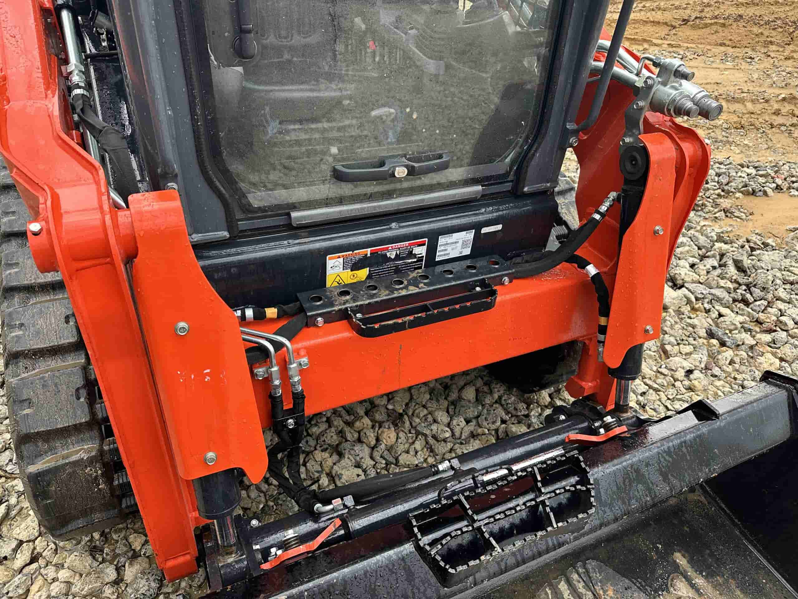 2022 KUBOTA SVL65-2 LIKE NEW
